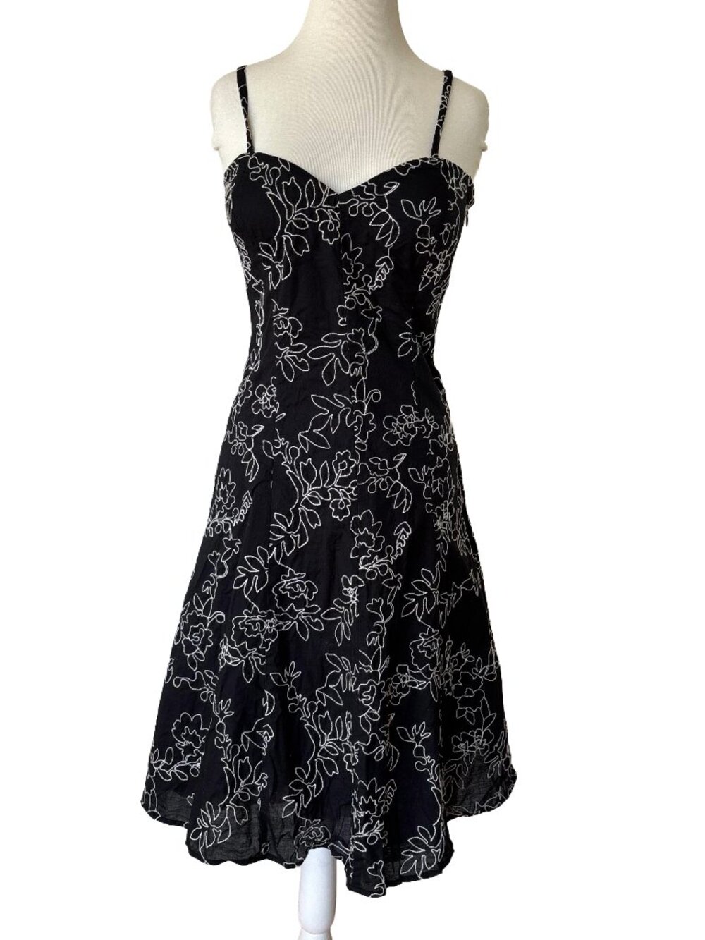 White House Black Market Tank Fit Flare Corset Floral Dress Embroidery Size 8
